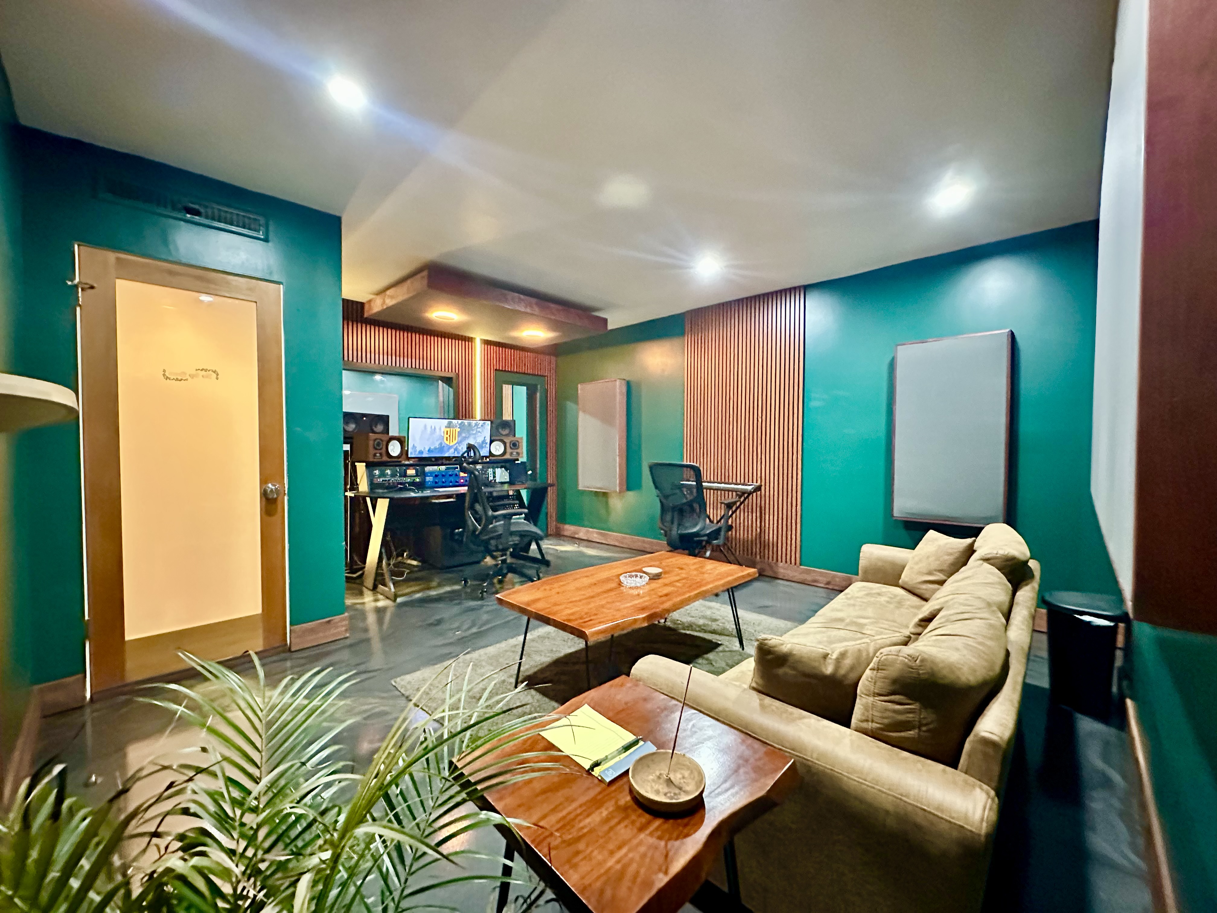 The Ivy Room — photo 1